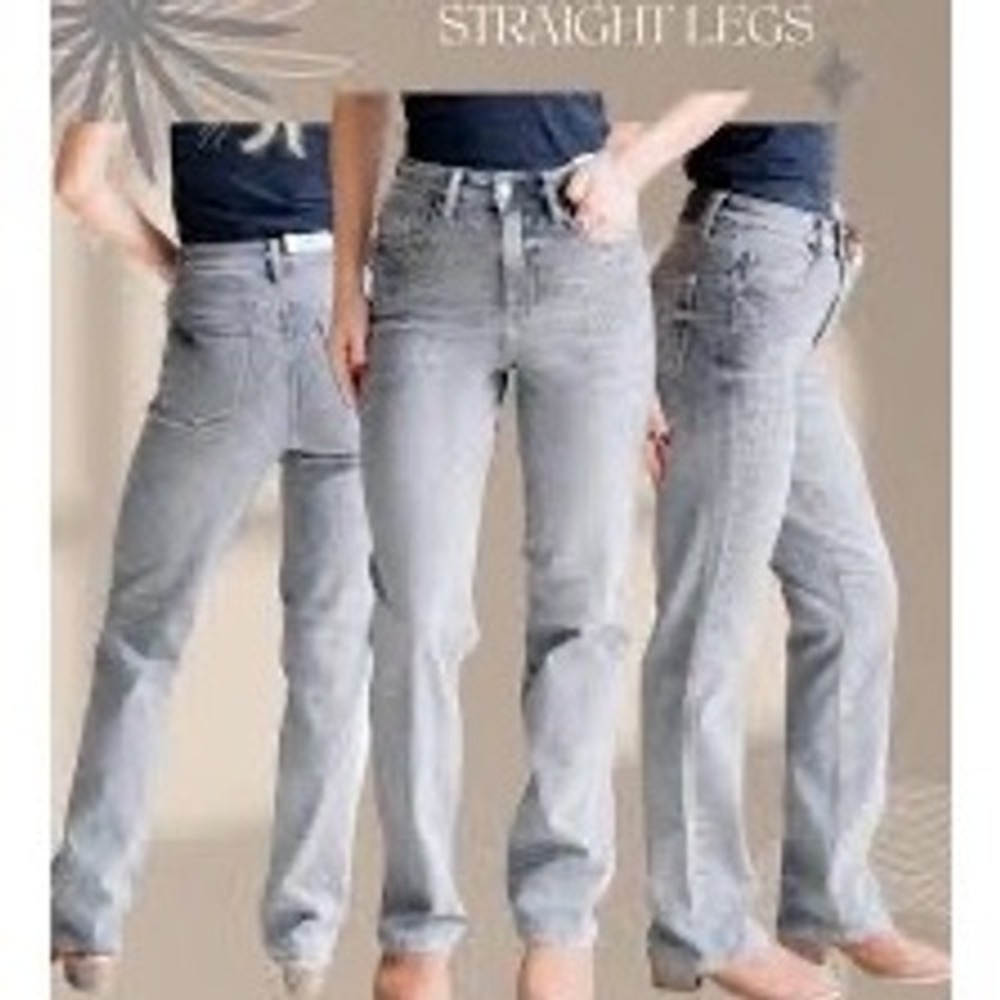 Judy Blue Straight Fit Light Wash High Rise Jeans Size 5/27